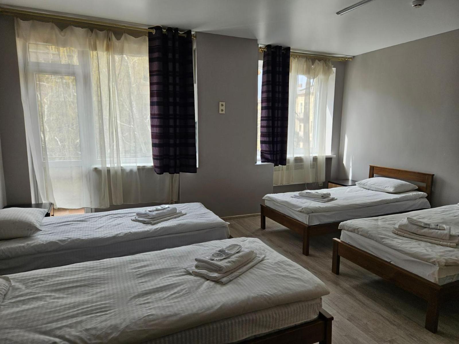 Hotel Lion Hill Lwów Zewnętrze zdjęcie