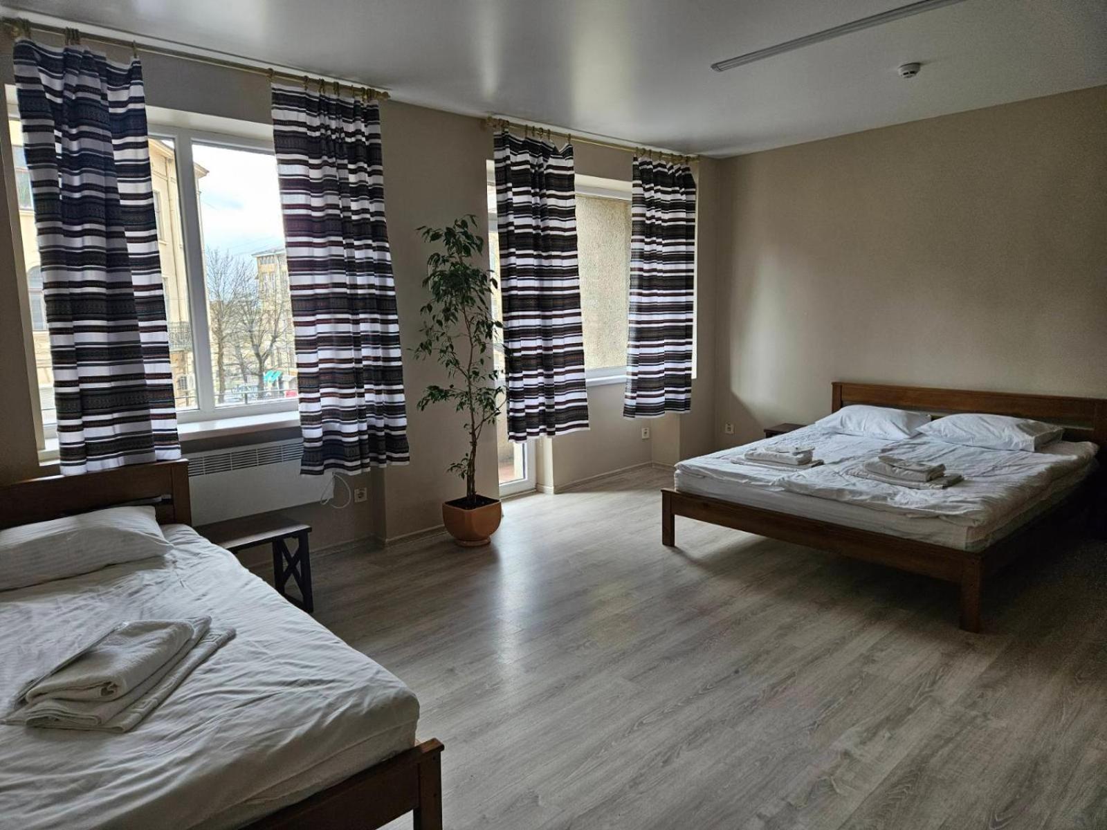 Hotel Lion Hill Lwów Zewnętrze zdjęcie